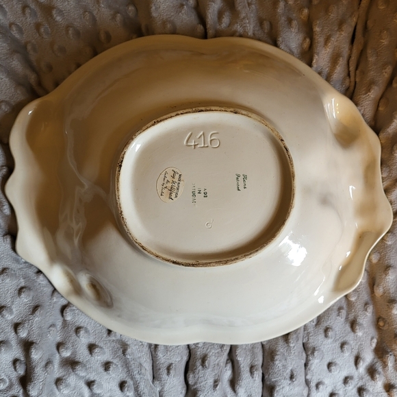 Vintage Majolica serving bowl made in Portugal - Picture 4 of 5